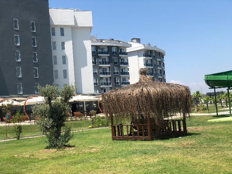 Royal Towers Hotel Lara Анталья Экстерьер фото