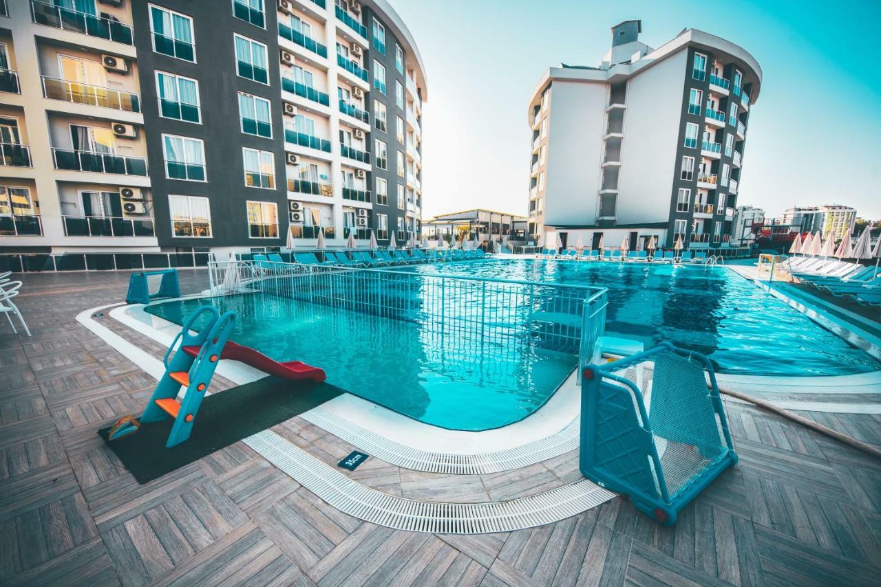 Royal Towers Hotel Lara Анталья Экстерьер фото
